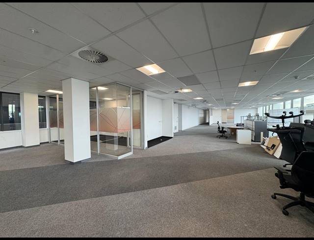 717M² OFFICE TO LET IN ROSEBANK